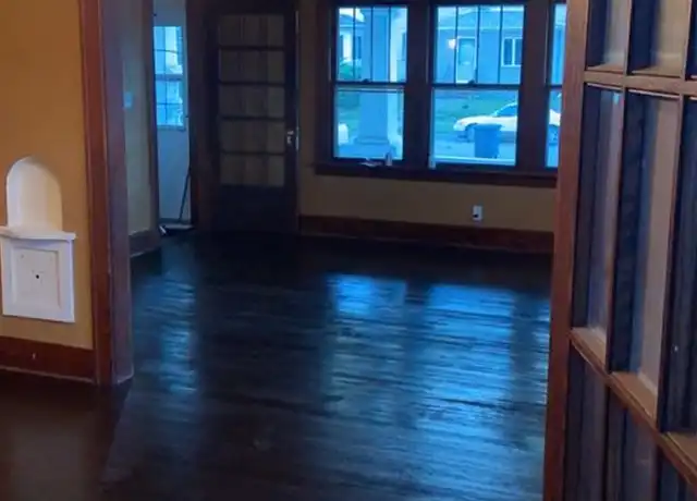 Property at 2324 18th Ave, Moline, IL, 61265, 1 bed, 1 bath, [object Object]