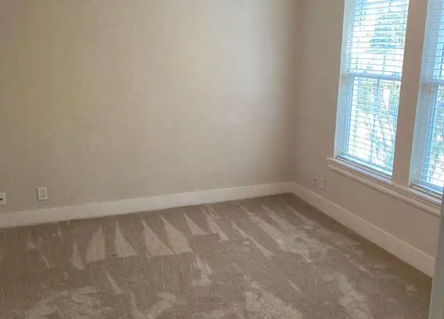 Property at 200 W Charnwood St Unit B, Tyler, TX, 75701, 3 beds, 1.5 baths, [object Object]