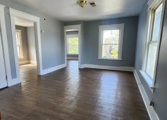 Property at 1101 Pennsylvania Ave Unit 2, Erie, PA, 16503, 1 bed, 2 baths, [object Object]