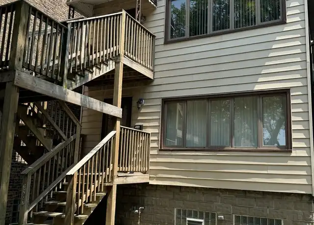Property at 3207 S Wells St Unit 2, Chicago, IL, 60616, 2 beds, 1 bath, [object Object]