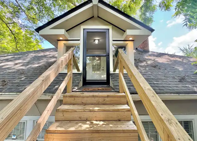Property at 638 W Front St Unit B, Statesville, NC, 28677, 1 bed, 1 bath, [object Object]
