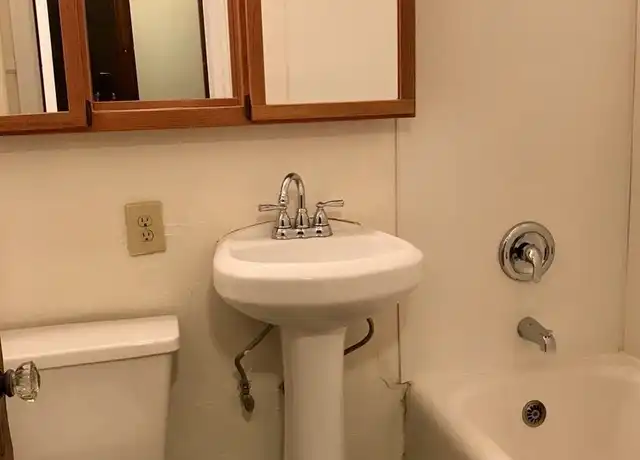 Property at 603 12th Ave E Unit A, Seattle, WA, 98102, 0 beds, 1 bath, [object Object]