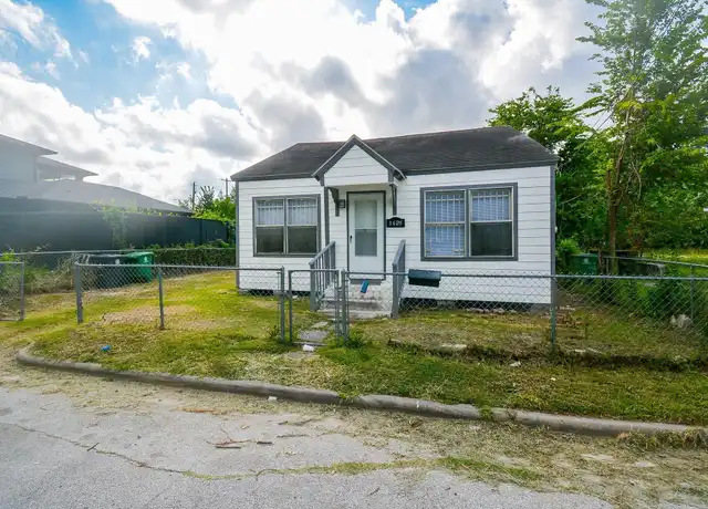 Property at 3625 Sauer St, Houston, TX, 77004, 2 beds, 1 bath, [object Object]