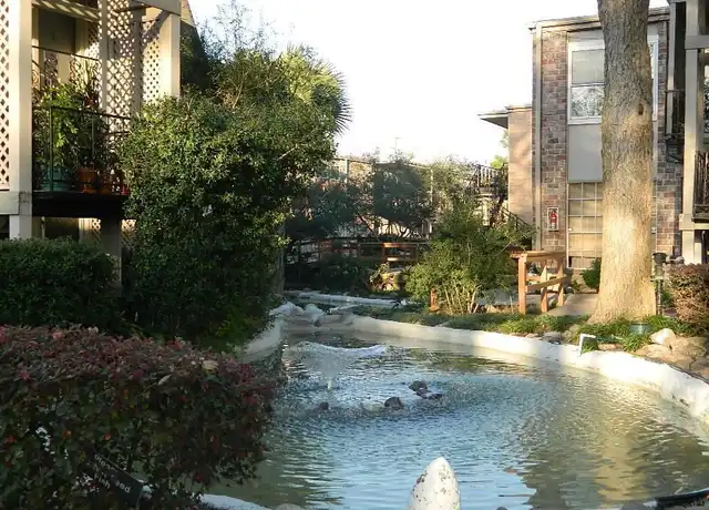 Property at 5550 N Braeswood Blvd #27, Houston, TX, 77096, 1 bed, 1 bath, [object Object]