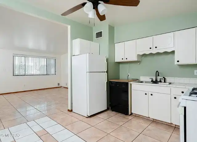 Property at 803 E Holaway Dr Unit 803, Tucson, AZ, 85719, 2 beds, 1 bath, [object Object]