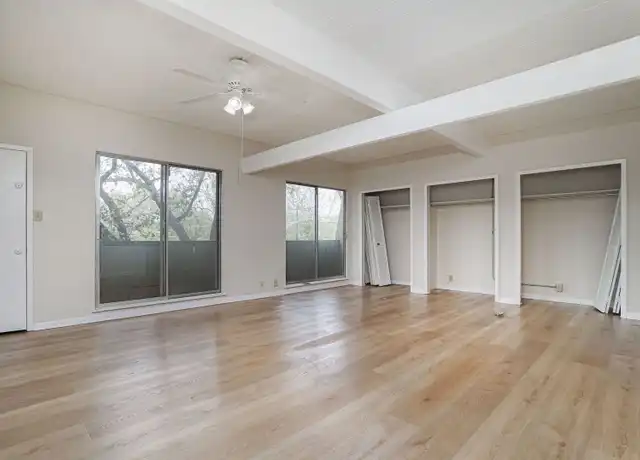 Property at 3102 Eisenhauer Rd Unit B16, San Antonio, TX, 78209, 3 beds, 3.5 baths, [object Object]