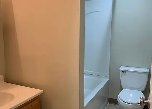 Property at Country Townhomes - 126 Chelsea Dr, Cortland, NY, 13045, 1-2 bed, 1 bath, [object Object]