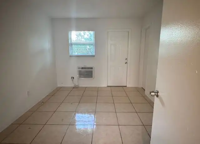 Property at 921 SW 15th Ave Unit 5, Fort Lauderdale, FL, 33312, 1 bed, 1 bath, [object Object]