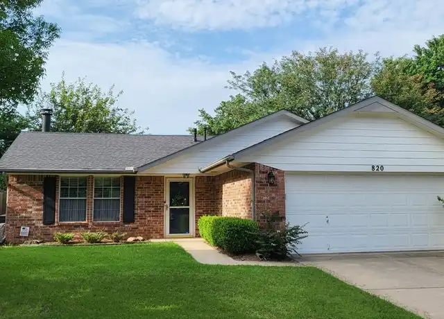 Property at 820 Coopers Hawk Dr, Norman, OK, 73072, 3 beds, 2 baths, [object Object]