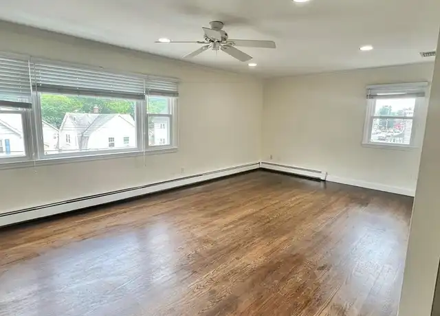 Property at 254 Madison Ave Unit 2, Port Chester, NY, 10573, 3 beds, 1 bath, [object Object]