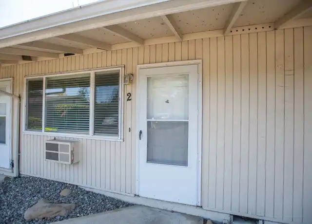 Property at 17920 SE Stark St Unit 2, Portland, OR, 97233, 2 beds, 1 bath, [object Object]
