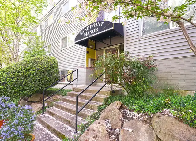 Property at 6310 60th Ave NE Unit 4, Seattle, WA, 98115, 1 bed, 1 bath, [object Object]