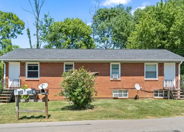 Property at 427 Circle Dr Unit B, Clarksville, TN, 37043, 2 beds, 1 bath, [object Object]