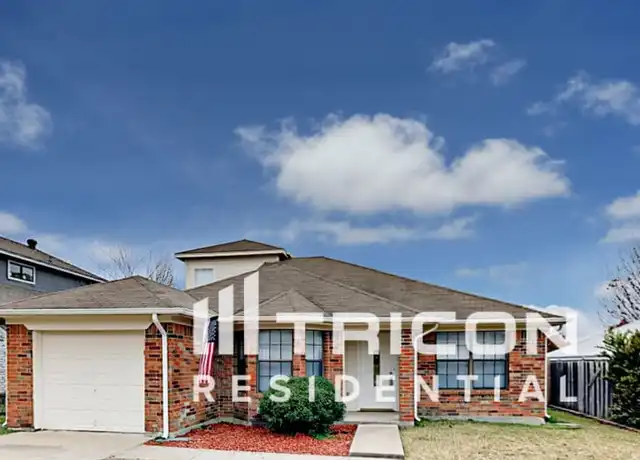 Property at 10117 Pack Saddle Trl, Fort Worth, TX, 76108, 4 beds, 3 baths, [object Object]