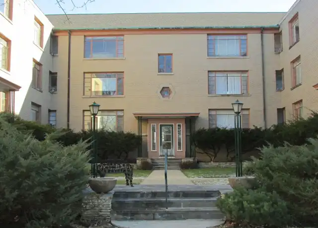 Property at 418 5th St Unit 422F-3E, Wilmette, IL, 60091, 2 beds, 1 bath, [object Object]