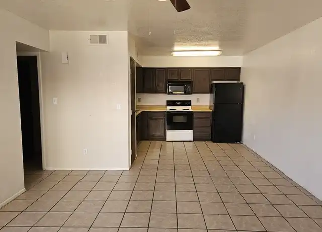 Property at 6140 E Greenway St Unit 4, Mesa, AZ, 85205, 3 beds, 2 baths, [object Object]