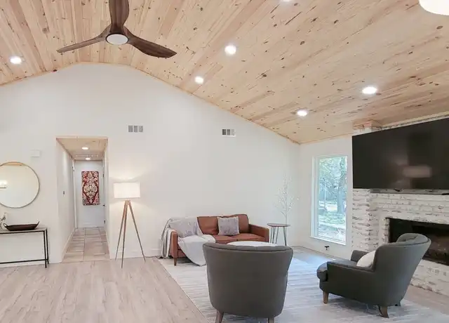 Property at 5102 Williams Dr, Georgetown, TX, 78633, 4 beds, 2 baths, [object Object]