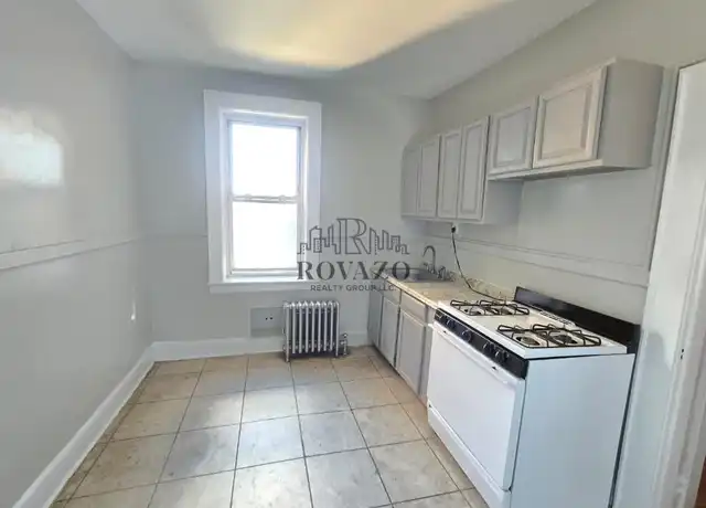 Property at 993 Stuyvesant Ave Unit c09, Irvington, NJ, 07111, 2 beds, 1 bath, [object Object]