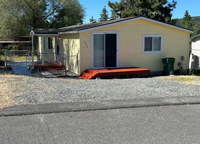 Property at 220 Van Ness Ave, Klamath Falls, OR, 97601, 3 beds, 2 baths, [object Object]