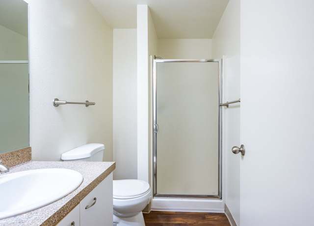 Photo of 1401 N Springbrook Rd, Newberg, OR 97132
