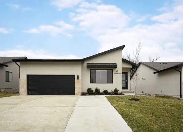 Property at 214 E Maplewood Ln, Raymore, MO, 64083, 2 beds, 2 baths, [object Object]