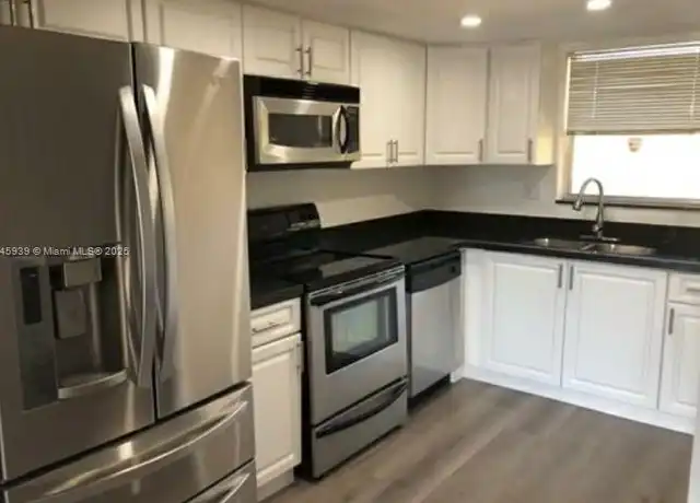 Property at 9373 Fontainebleau Blvd Unit K220, Miami, FL, 33172, 1 bed, 1.5 baths, [object Object]