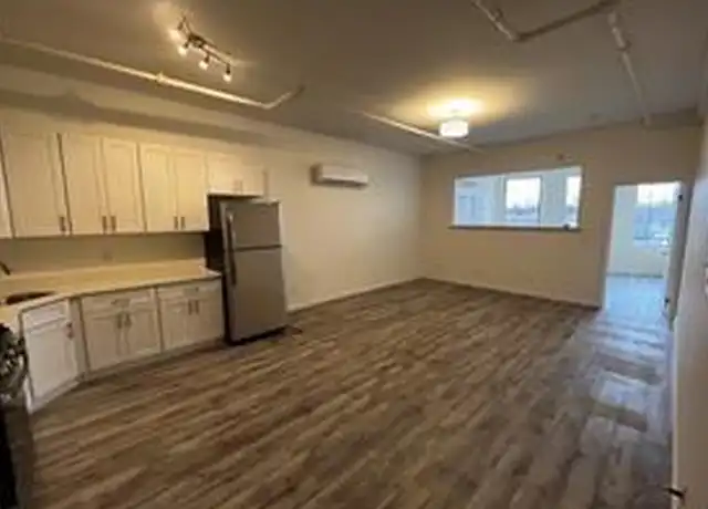 Property at 102 North St Unit 3, Middletown, NY, 10940, 1 bed, 1 bath, [object Object]