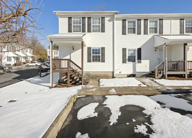 Property at 2023 Weaver Pike #5, Bristol, TN, 37620, 2 beds, 1.5 baths, [object Object]