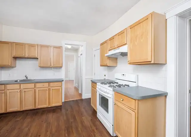 Property at 26 Pearl St Unit 5, Somerville, MA, 02145, 2 beds, 1 bath, [object Object]
