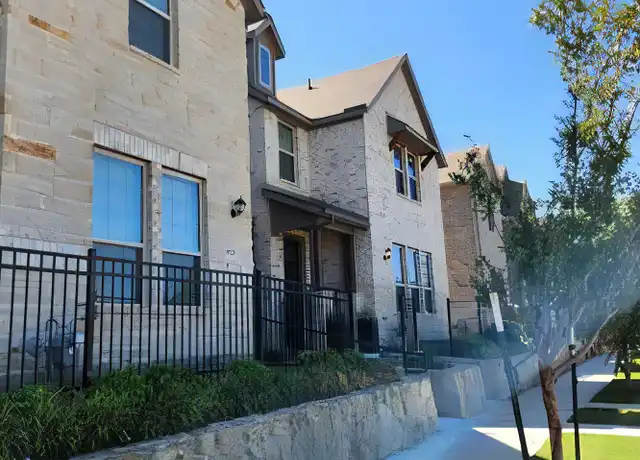 Property at 6820 Meadow Crest Dr, North Richland Hills, TX, 76180, 4 beds, 3 baths, [object Object]