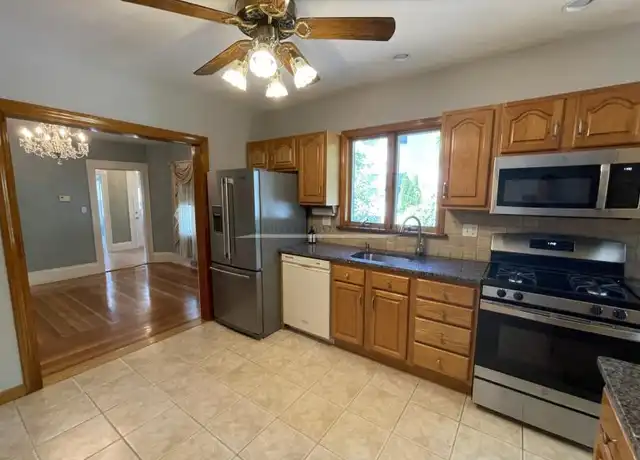 Property at 13 Union St, Watertown, MA, 02472, 4 beds, 1 bath, [object Object]