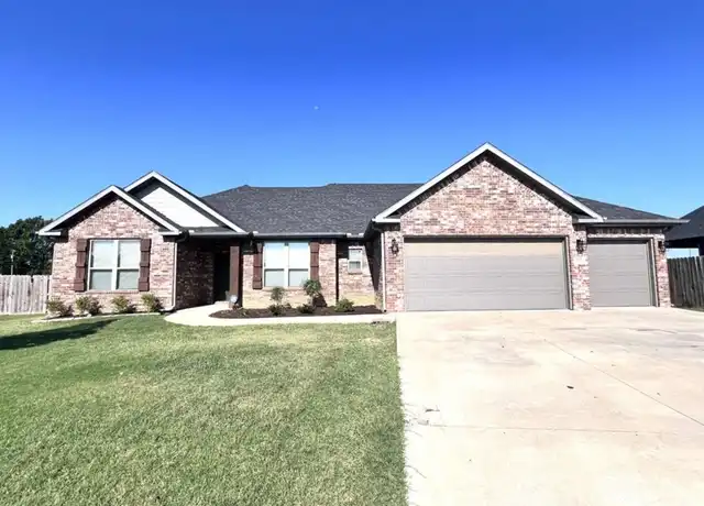 Property at 557 Rossi Dr, Tontitown, AR, 72762, 3 beds, 2 baths, [object Object]