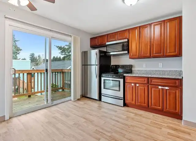 Property at 2747 SE Chestnut St, Oak Grove, OR, 97267, 2 beds, 1 bath, [object Object]