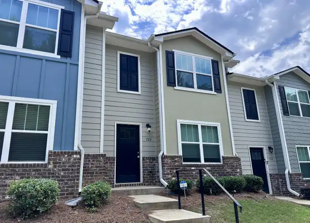 Property at 722 Keeshono St, Union City, GA, 30291, 3 beds, 2.5 baths, [object Object]