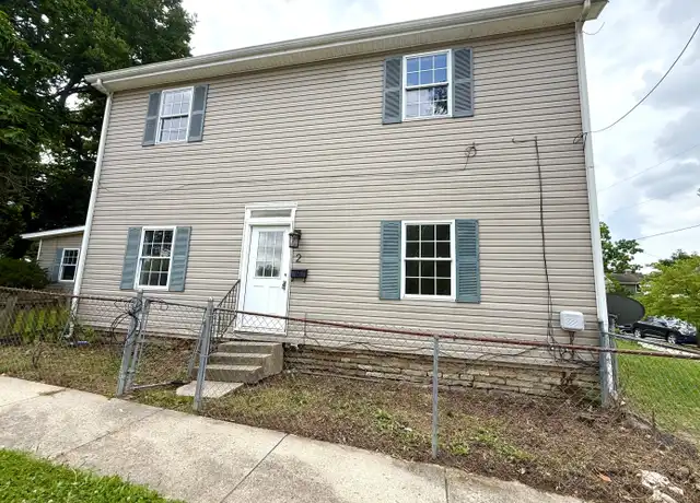 Property at 220 N Cherry St Unit 2, Lebanon, OH, 45036, 3 beds, 2 baths, [object Object]