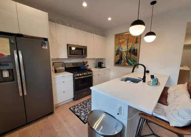 Property at 1658 W Summerdale Ave, Chicago, IL, 60640, 2 beds, 1 bath, [object Object]