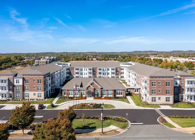 Photo of 109 Cinema Dr, Hendersonville, TN 37075