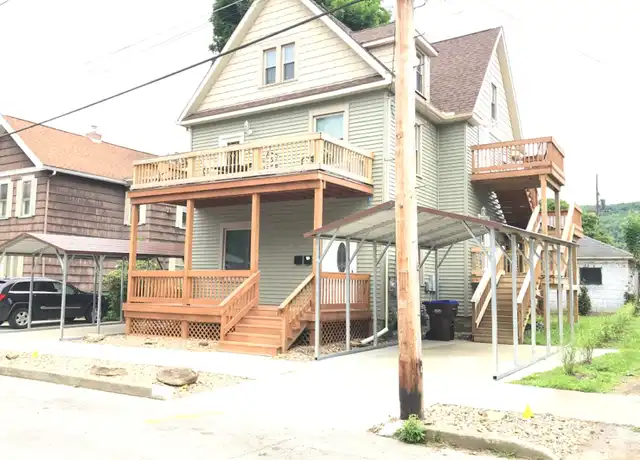 Property at 1335 Franklin Ave, Franklin, PA, 16323, 2 beds, 1 bath, [object Object]