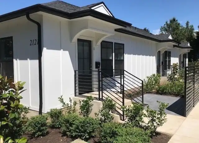 Property at 2121 SE Caruthers St Unit 1, Portland, OR, 97214, 1 bed, 1 bath, [object Object]