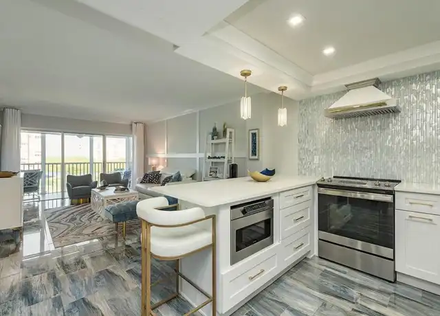 Property at 1 Bluebill Ave #703, Naples, FL, 34108, 1 bed, 1 bath, [object Object]