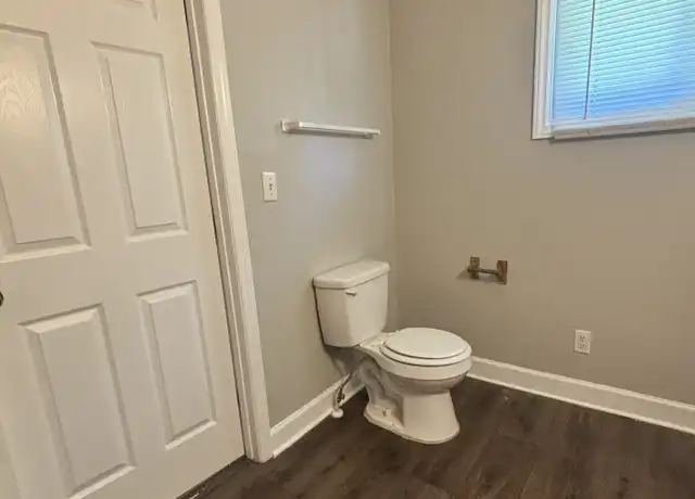 Property at 1009 W Mauney Ave, Gastonia, NC, 28052, 2 beds, 2 baths, [object Object]