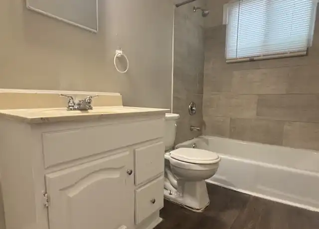 Property at 1009 W Mauney Ave, Gastonia, NC, 28052, 2 beds, 2 baths, [object Object]