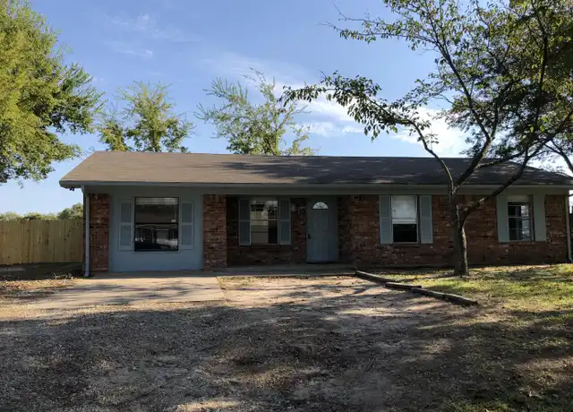 Property at 1101 Houston St, Wills Point, TX, 75169, 3 beds, 2 baths, [object Object]