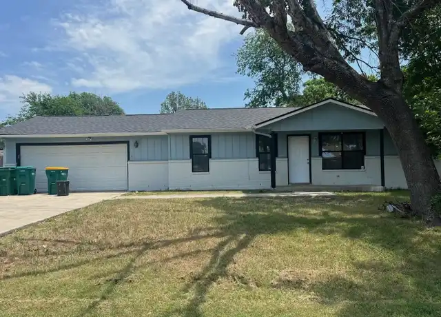 Property at 315 Chaparral Creek Dr, Boerne, TX, 78006, 3 beds, 2 baths, [object Object]
