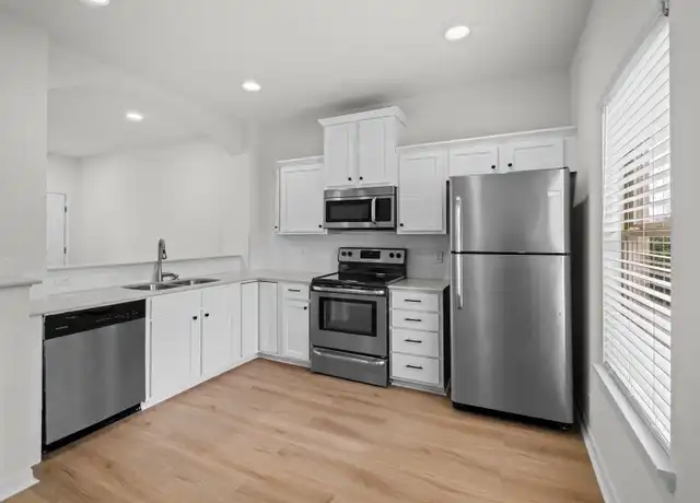 Property at 1626 N Leverett Ave Unit 1638 2, Fayetteville, AR, 72703, 2 beds, 1.5 baths, [object Object]
