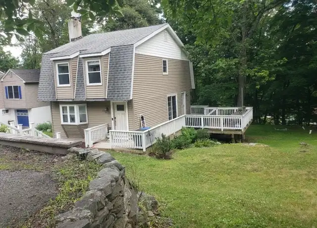 Property at 28 Tansboro Rd, Hewitt, NJ, 07421, 3 beds, 2 baths, [object Object]
