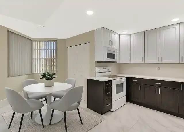 Property at 9510 Seagrape Dr #201, Davie, FL, 33324, 3 beds, 2 baths, [object Object]