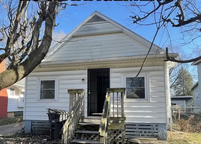 Property at 11 Cronkhite Ave, Danville, IL, 61832, 2 beds, 2 baths, [object Object]