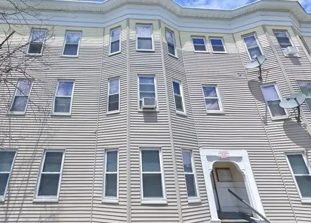 Property at 142 Dakota St Unit 3, Dorchester, MA, 02124, 3 beds, 1 bath, [object Object]