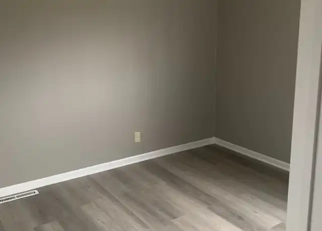 Property at 1637 Smith Rd Unit 1637-C, Columbus, OH, 43207, 2 beds, 1 bath, [object Object]